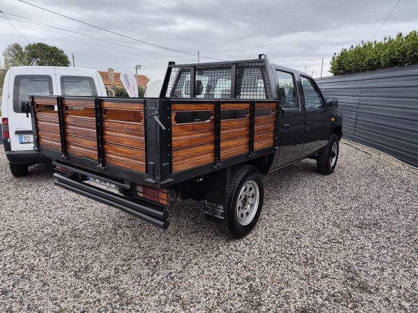Nissan D21 cabine dupla 4x4