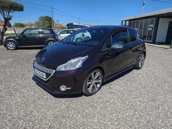 PEUGEOT 208 1.6HDI modelo XY