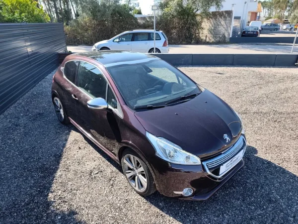 image (7) Peugeot 208 1.6 HDI